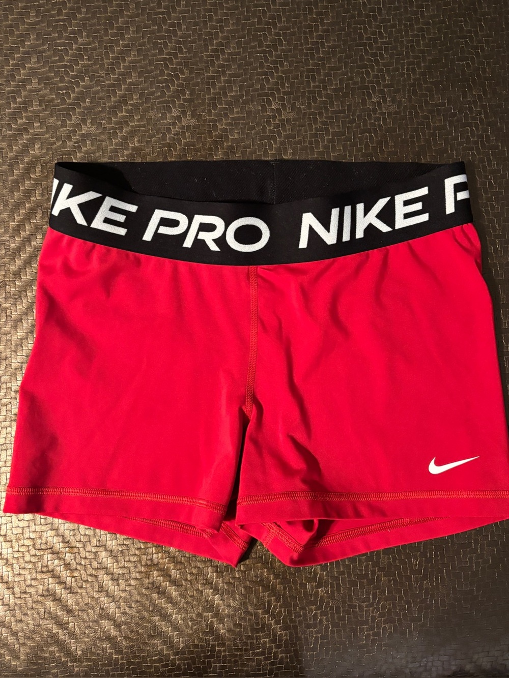 Nike Pros women’s shorts - Picture 1 of 3